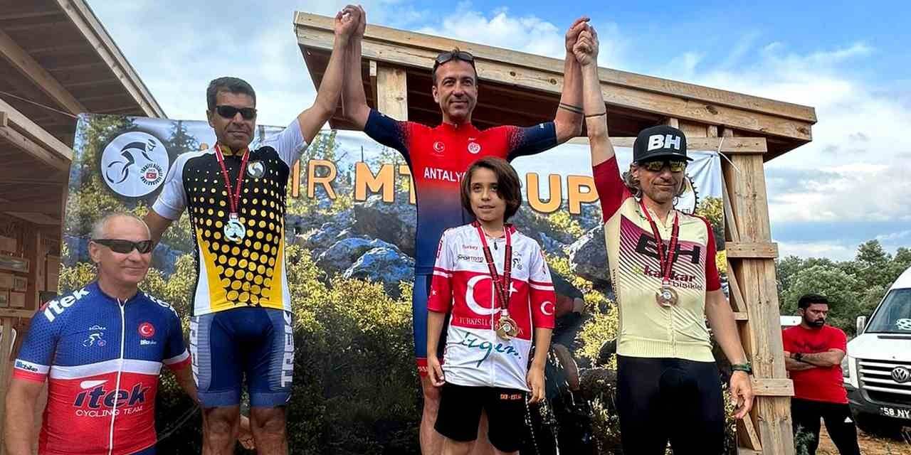 Antalyaspor Dağ Bisikletinde Birinci