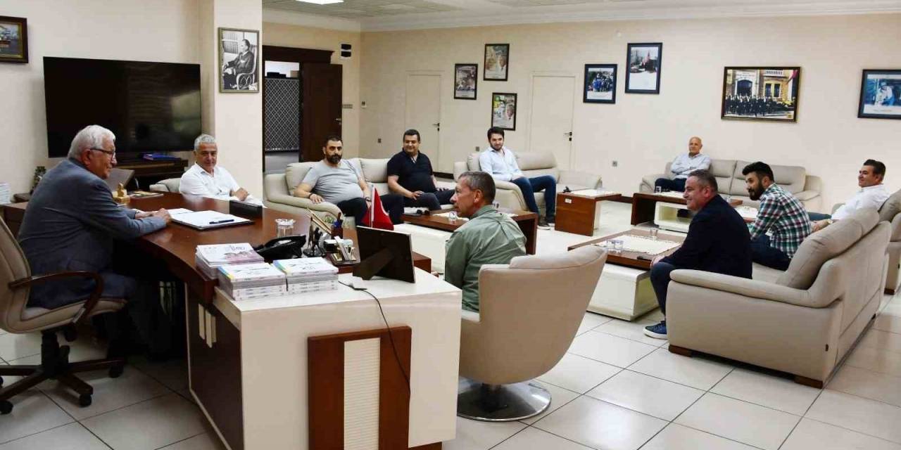 Cahit Terzi İmzayı Attı, Göreve Başladı