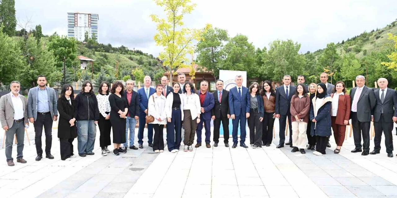 “temiz Deniz Temiz Dünya” Temalı Çevre Haftası Mamak’ta Çeşitli Etkinliklerle Kutlanıyor