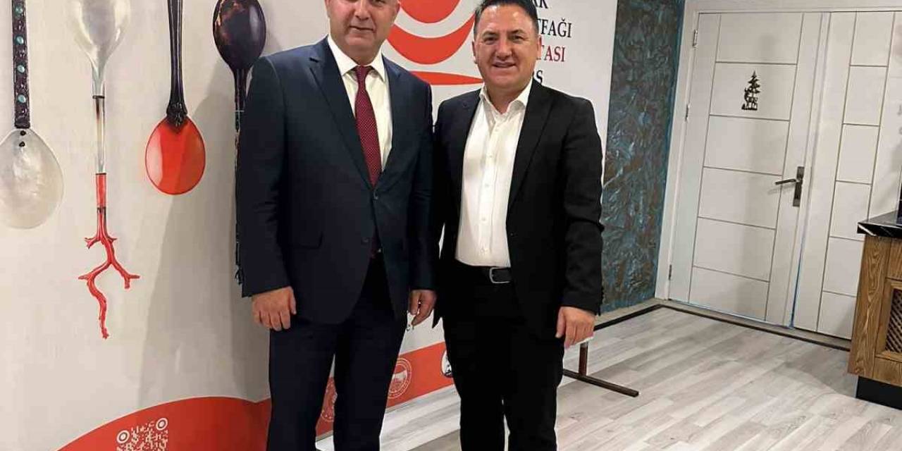 Ünlü İsimden Azerbaycan’ın 105. Bağımsızlık Yılı Kutlamalarına Katkı