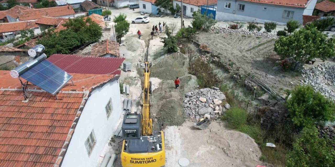 Maski Bir Mahallenin Daha Alt Ve Üst Yapısını Yeniliyor