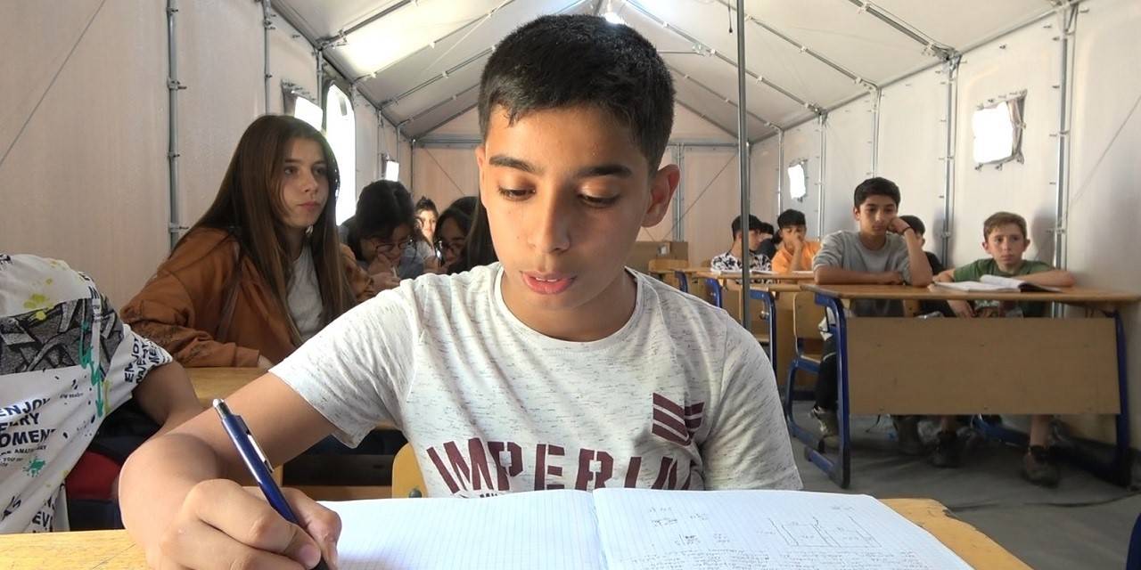 Azmettiler Başardılar: Depremzede Öğrenciler Lgs’den Tam Puan Bekliyor