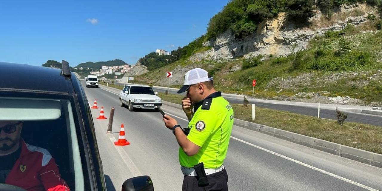 Zonguldak’ta Radarlı Trafik Uygulamasında 17 Sürücüye 41 Bin Lira Ceza