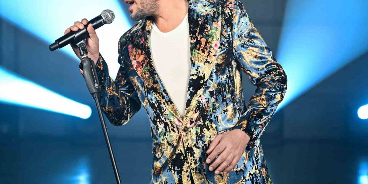 İş Sanat, ‘cuma İş Çıkışı’yla Yaza Başlıyor