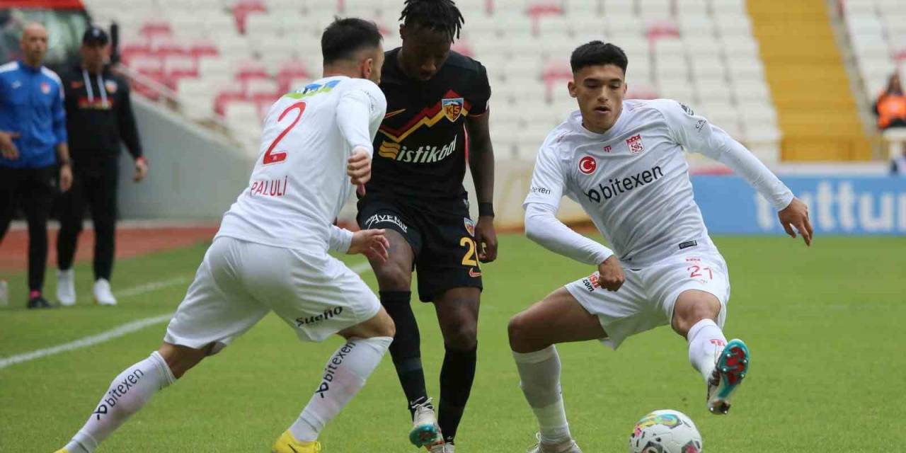 Spor Toto Süper Lig: Dg Sivasspor: 1 - Kayserispor: 1 (ilk Yarı)