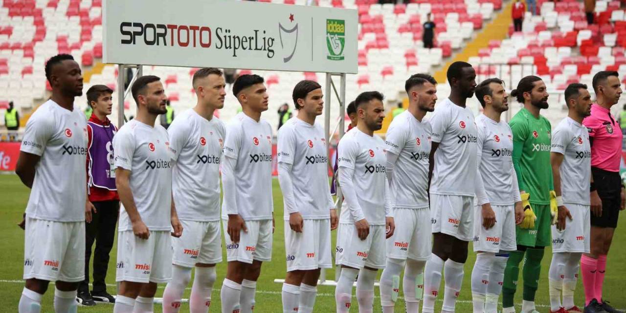 Sivasspor Ligdeki 8. Beraberliğini Aldı