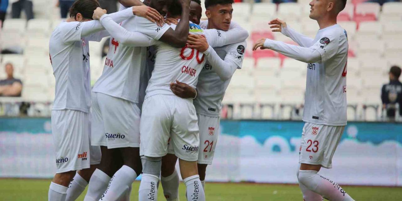 Sivasspor’da Caner Osmanpaşa Ligdeki 2. Golünü Attı