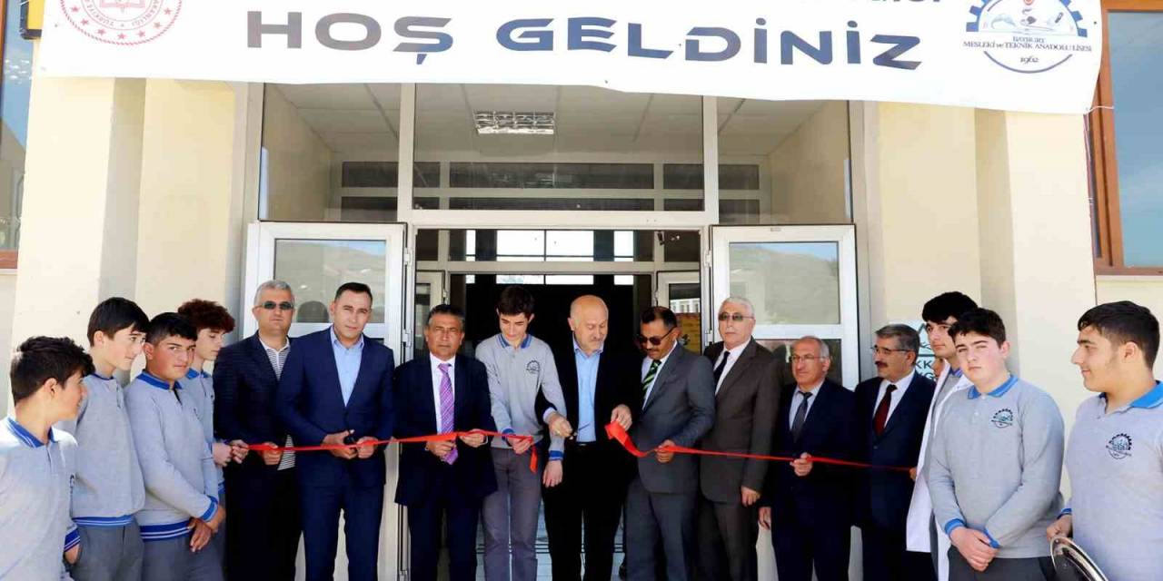 Bayburt’ta Geleneksel Yılsonu Mesleki Tanıtım Etkinlikleri