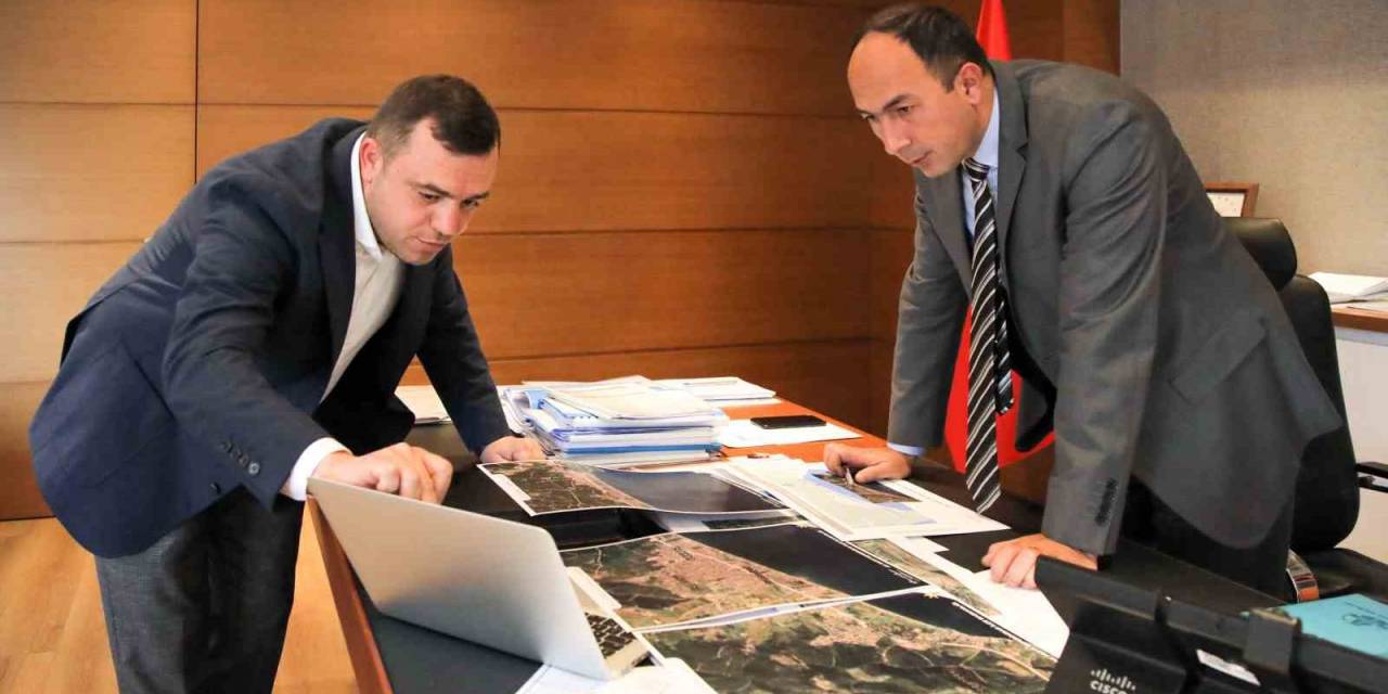 Okullar Bölgesine Üst Geçit Müjdesini, Başkan Aydın Duyurdu