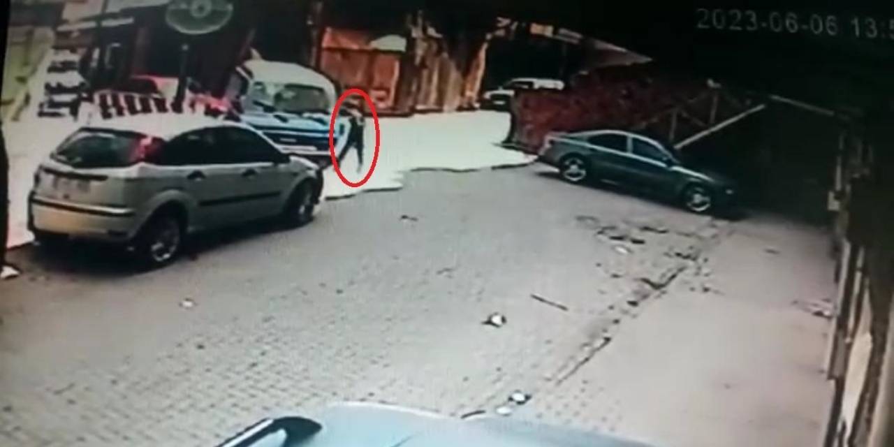 Kendi Aracı Gibi Binip Uyuya Kaldılar, Ateşe Verip Gittiler