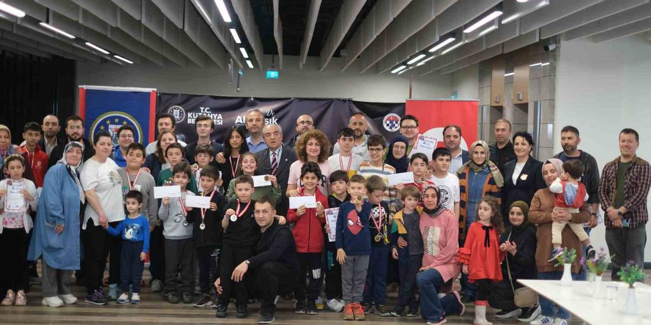 Hisarlı Ahmet Satranç Turnuvası Sonuçlandı