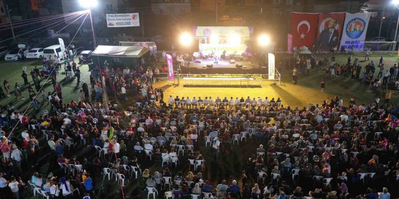 Mezitli’de 4. Örtü Altı Üzüm Festivali Yoğun İlgi Gördü