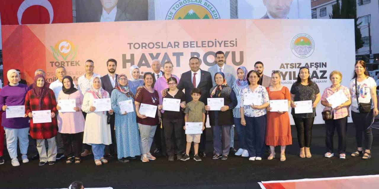Toroslar’da Hayat Boyu Öğrenme Haftası Coşkuyla Kutlandı