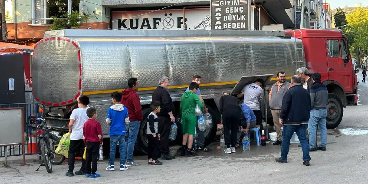 Sinop’ta Vatandaşlara Tankerlerle Su Dağıtılıyor