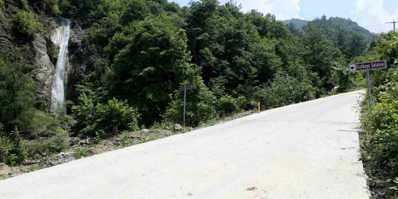 Geyve’nin Kırsalına 14 Kilometre Yeni Beton Yol