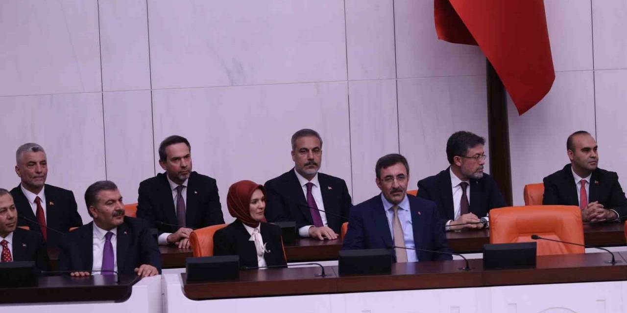Yeni Kabine Üyeleri Tbmm Genel Kurulunda Yemin Etti
