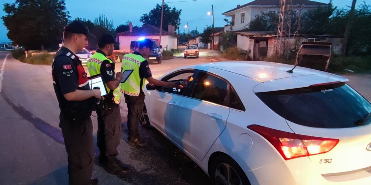 Kırklareli Jandarması 2 Yılda 28 Bin 400 Aracı Denetledi