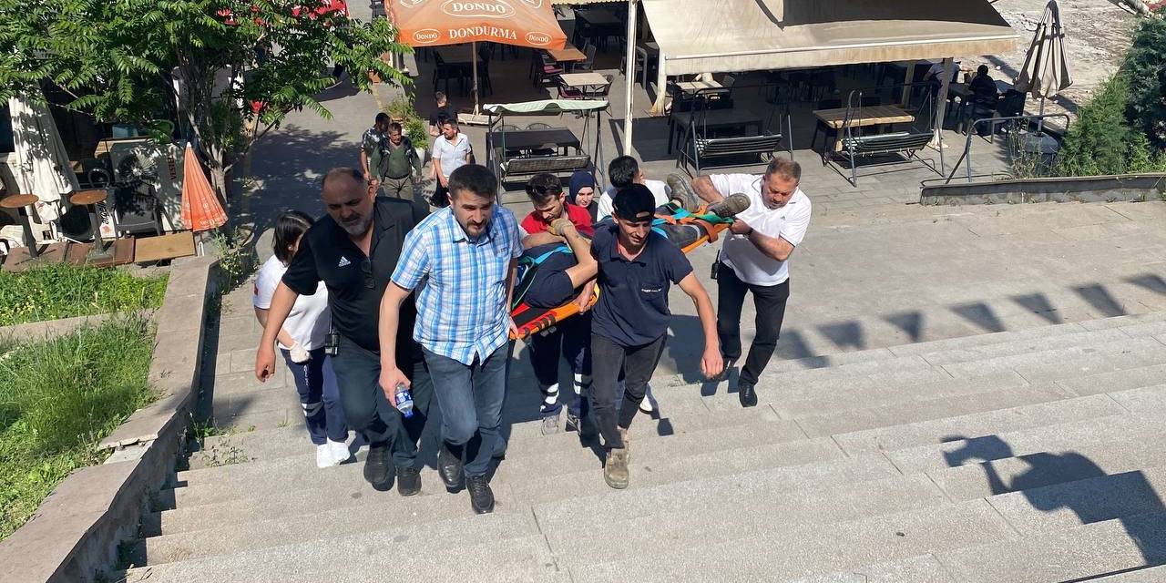 Beton Zemine Düşen İşçi Yaralandı
