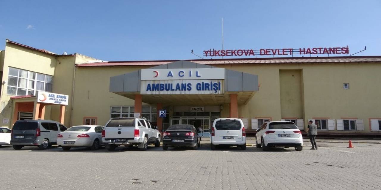 Yüksekova’da Otomobilin Çarptığı Çocuk Hayatını Kaybetti