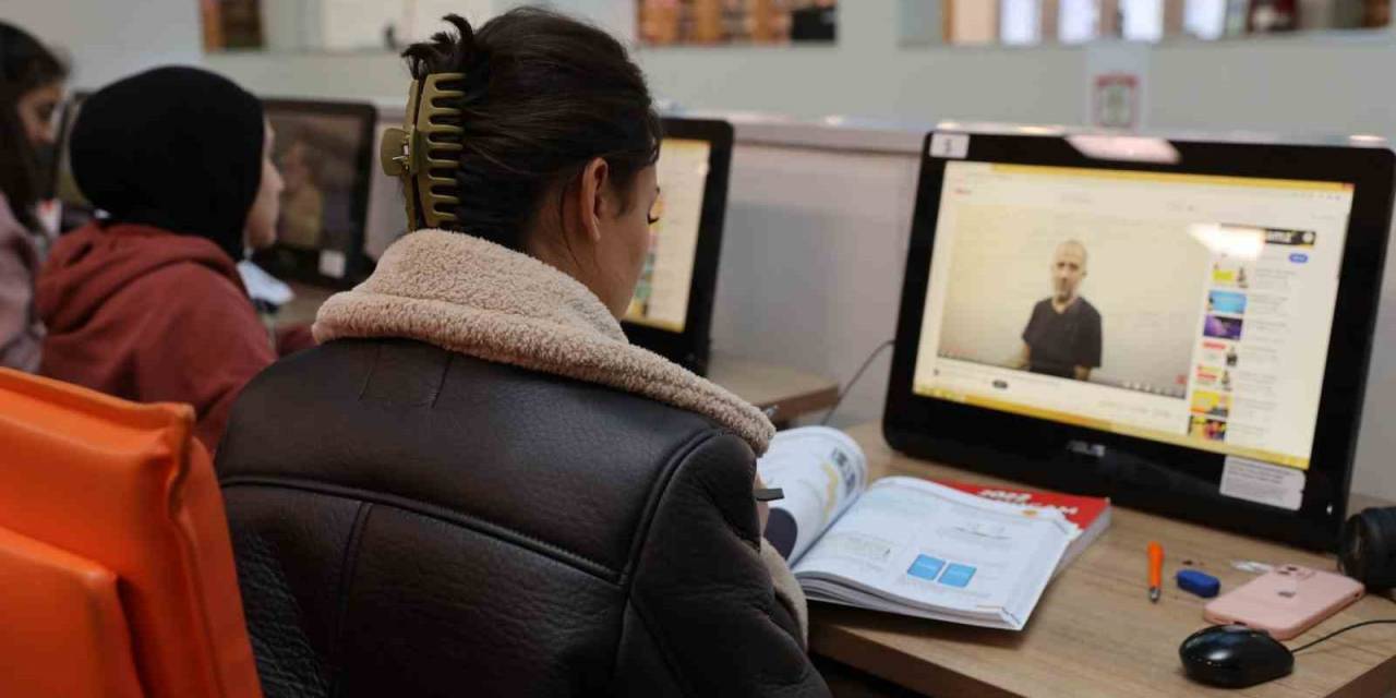 Sivas’ta Kütüphaneler Ziyaretçi Rekoru Kırdı