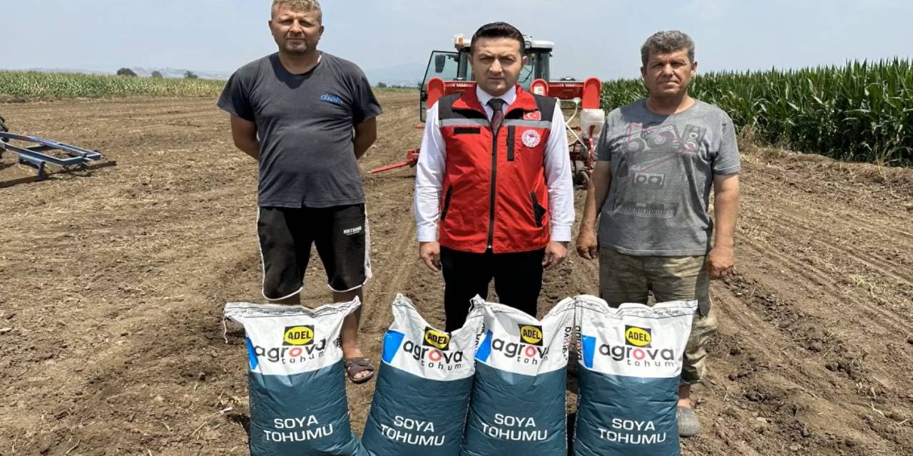 Osmaniye’de 41,7 Ton Soya Tohumu Toprakla Buluştu