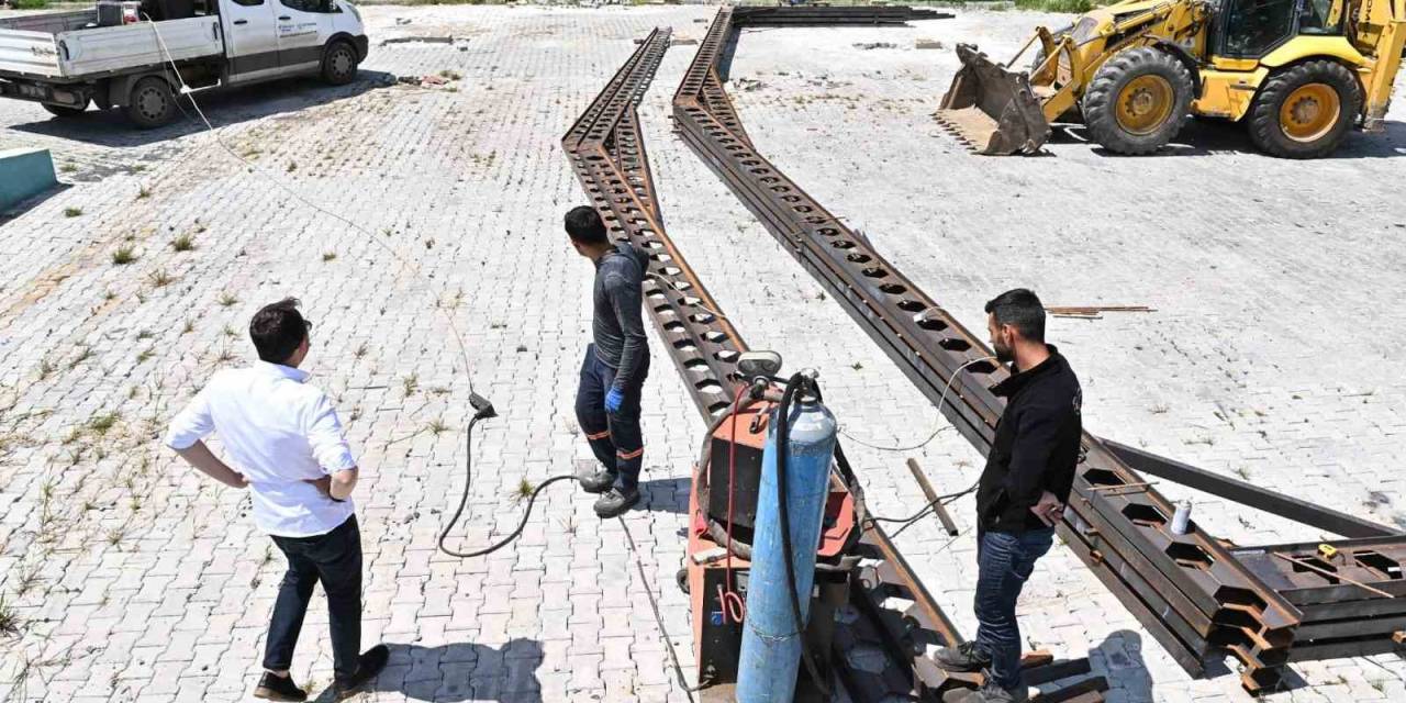 Projeleri Yerinde İnceledi