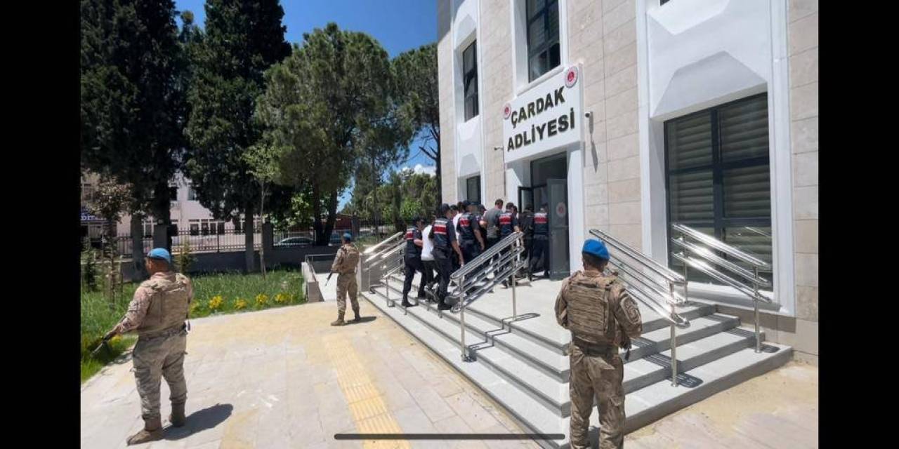 Uyuşturucu Operasyonunda Yakalanan 14 Şüpheli Adliyeye Sevk Edildi
