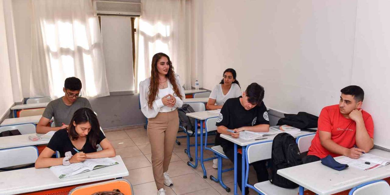 Sınav Ücretlerinin Ödenmesi Yks Öğrencilerini Mutlu Etti