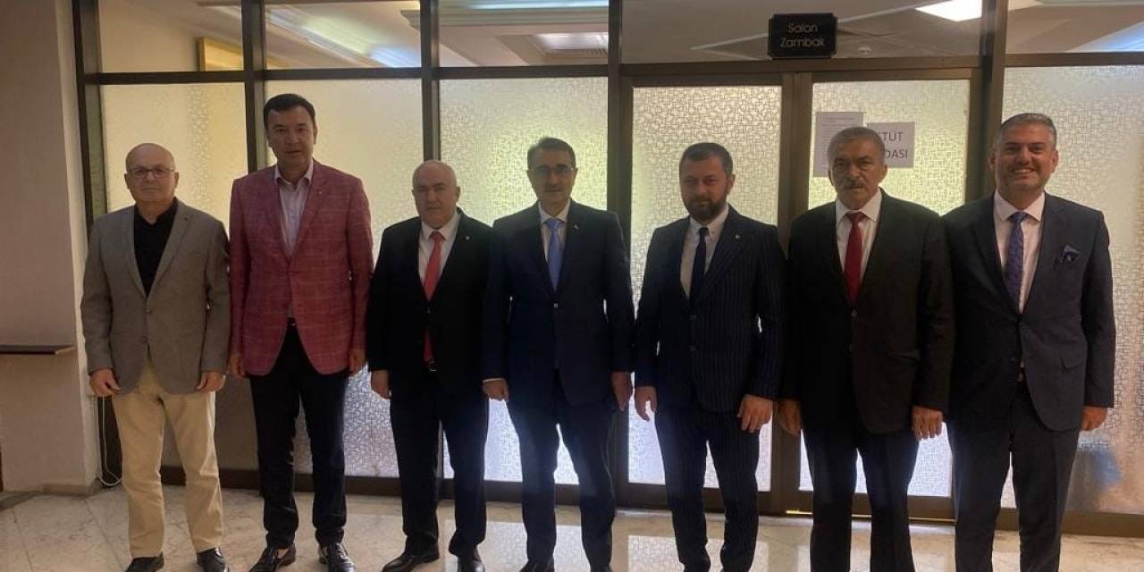 Başkan Suer, Dönmez’in Devir Teslim Törenine Katıldı