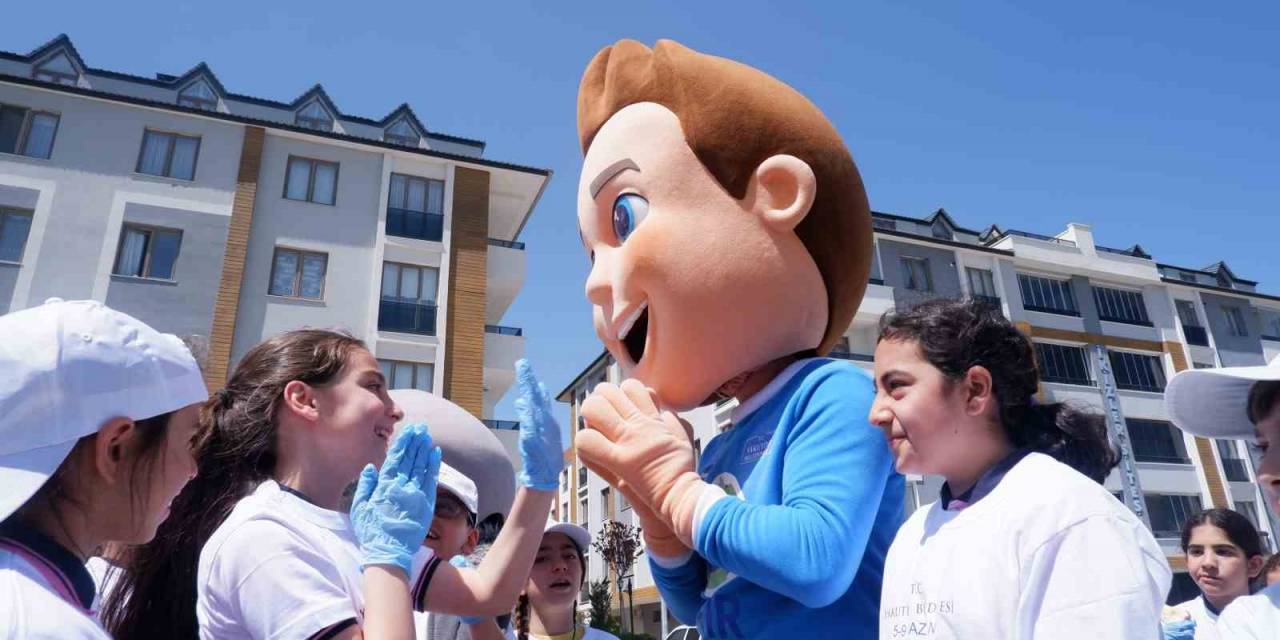 Öğrencilerden Örnek Çevre Farkındalığı