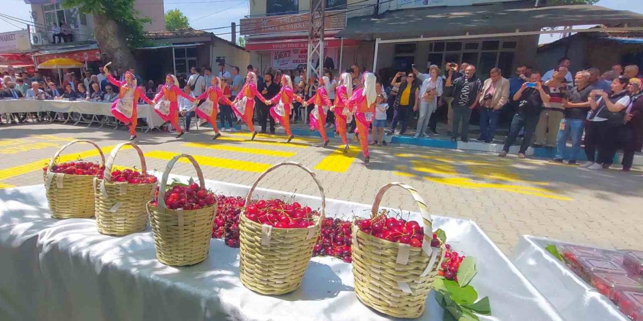 Tekirdağ’da 3 Milyon Ziyaretçinin Beklendiği 57. Uluslararası Kiraz Festivali Başladı