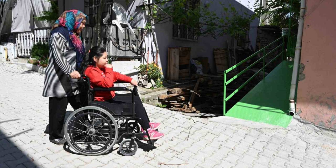 Engelli Sude Ve Annesinin Hayatı Engelli Rampası İle Kolaylaştı