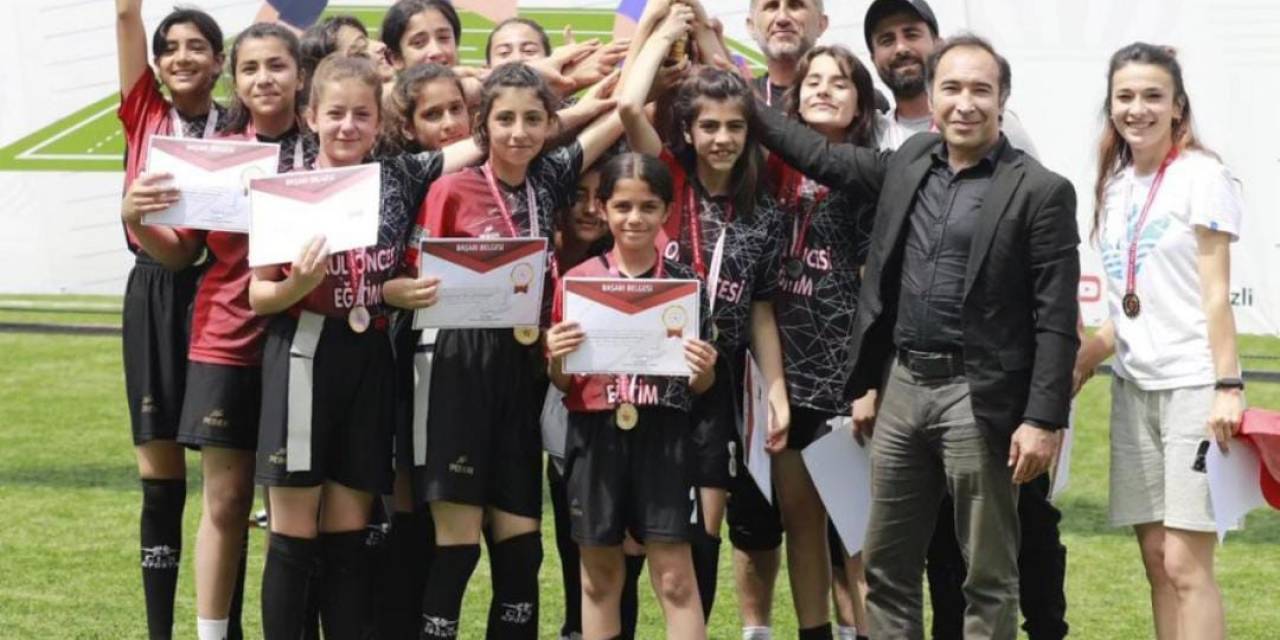 Batman’dan Ragbide Türkiye Şampiyonluğu