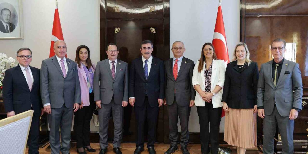 Cumhurbaşkanı Yardımcısı Yılmaz, Kktc Ticaret Odası Heyetini Kabul Etti