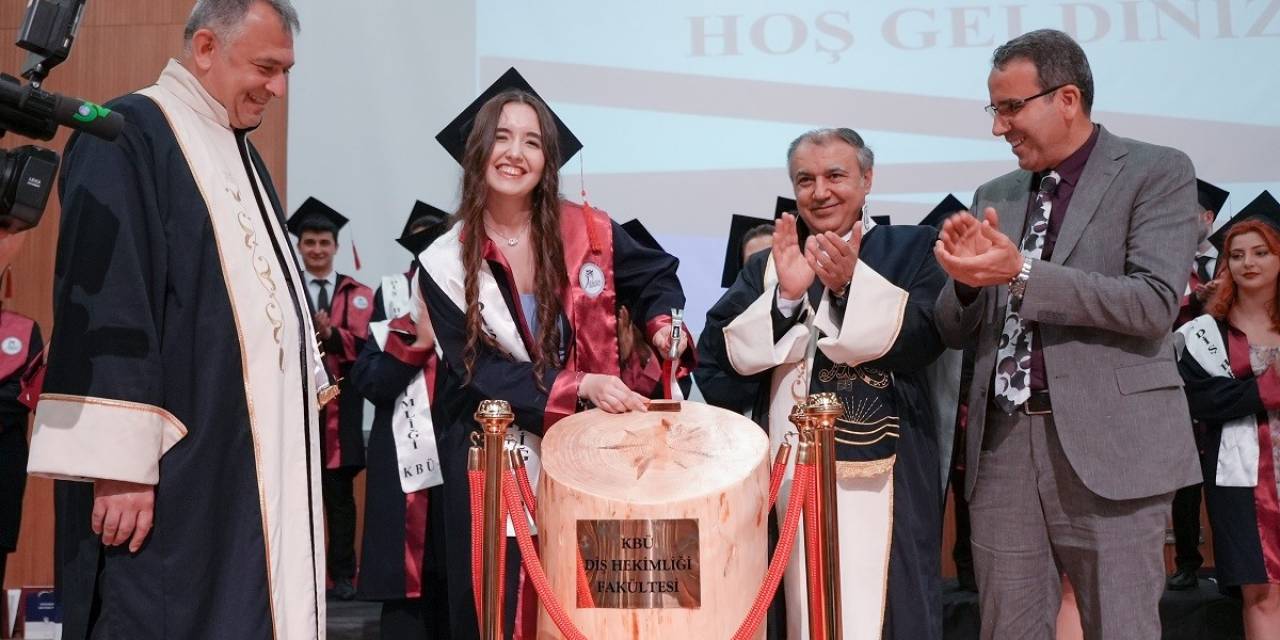Kbü Diş Hekimliği Fakültesi İlk Mezunlarını Verdi