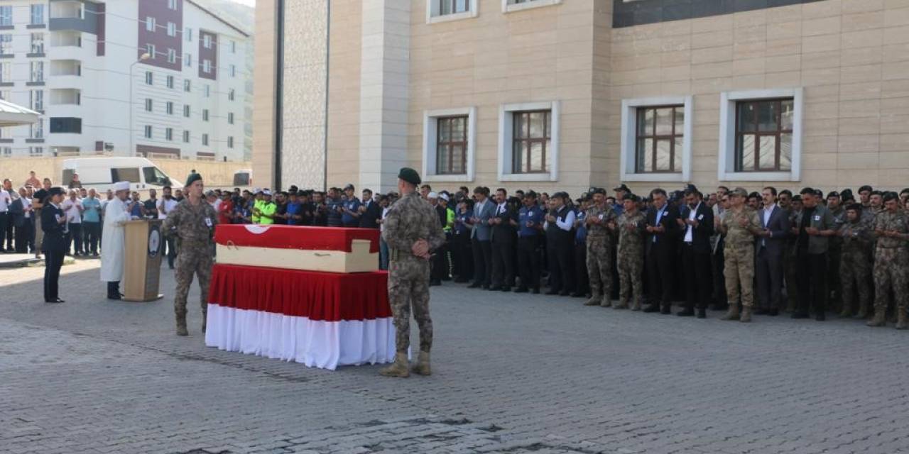 Kazada Hayatını Kaybeden Polisin Naaşı Memleketine Uğurlandı