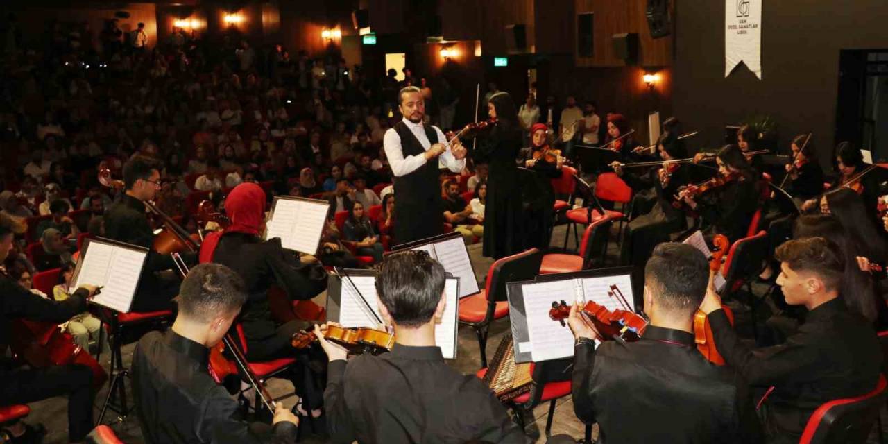 Lise Öğrencilerinin Performansı Hayran Bıraktı