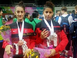 Mersinli Milli Sporcu Huri Korkut, Taekvandoda Dünya İkincisi Oldu