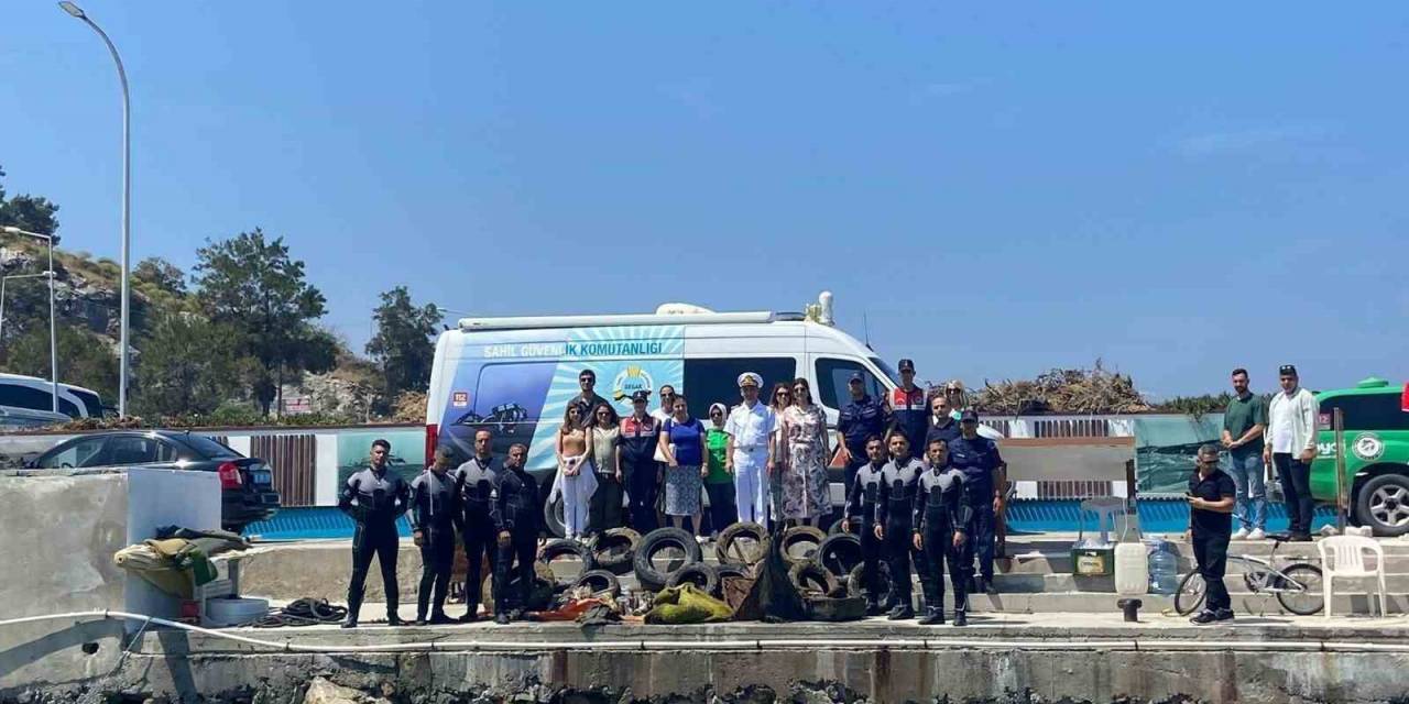 Kuşadası’nda Dip Temizliği