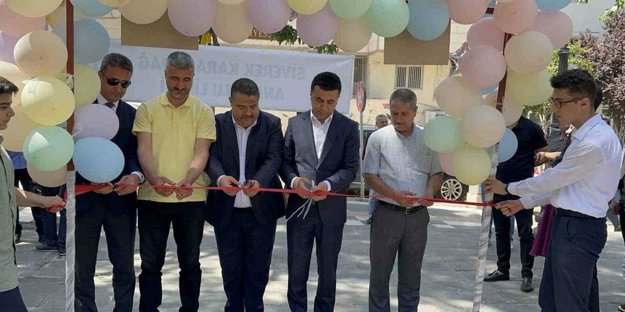 Siverek’te Öğrencilerden Ressamları Aratmayan Resim Sergisi