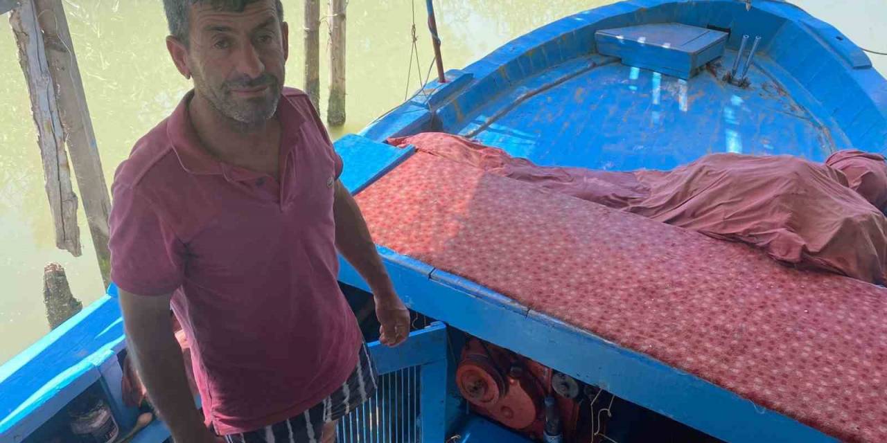 Antalya’da Akü Hırsızları Balıkçı Esnafını Canından Bezdirdi