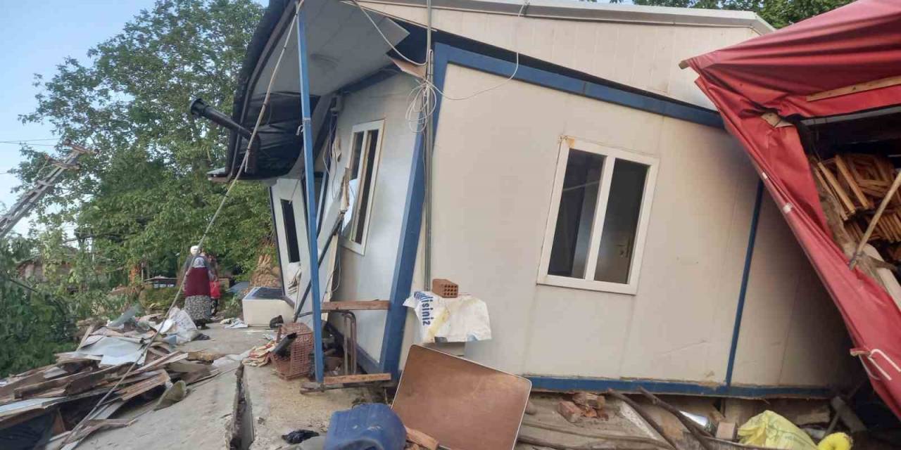 Sinop’ta Heyelan Sonrası Evde Büyük Çapta Maddi Hasar Oluştu