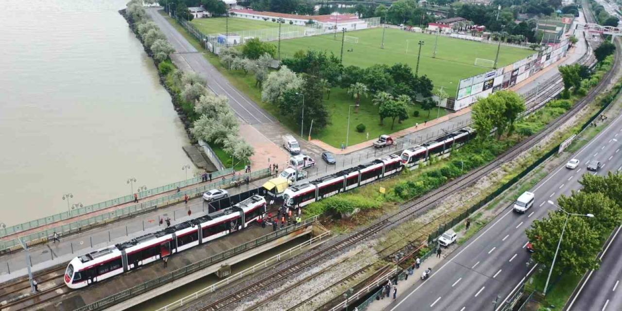 26 Kişinin Yaralandığı Tramvay Kazası Havadan Görüntülendi
