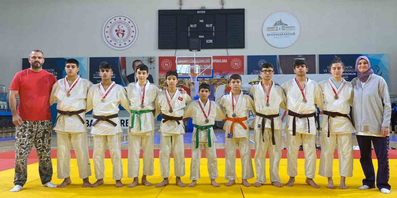 Anadolu Yıldızlar Ligi Judo Grup Müsabakalarında Manisa Rüzgarı Esti
