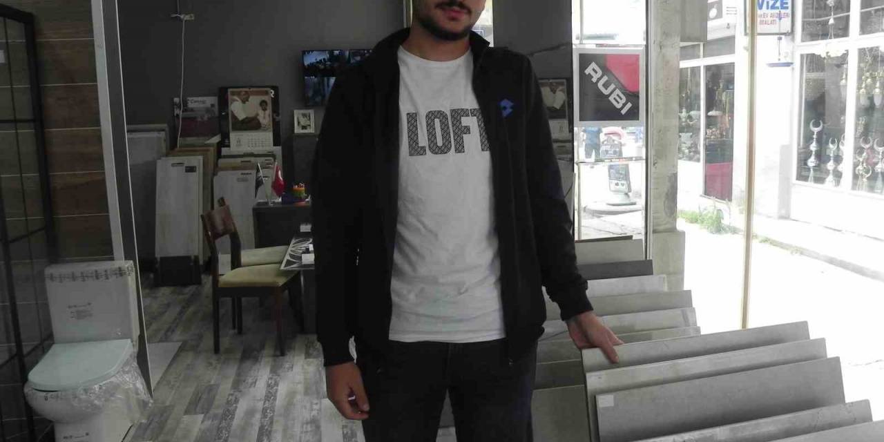 Yeni Ev Almak Yerine Oturdukları Evi Yeniletiyorlar