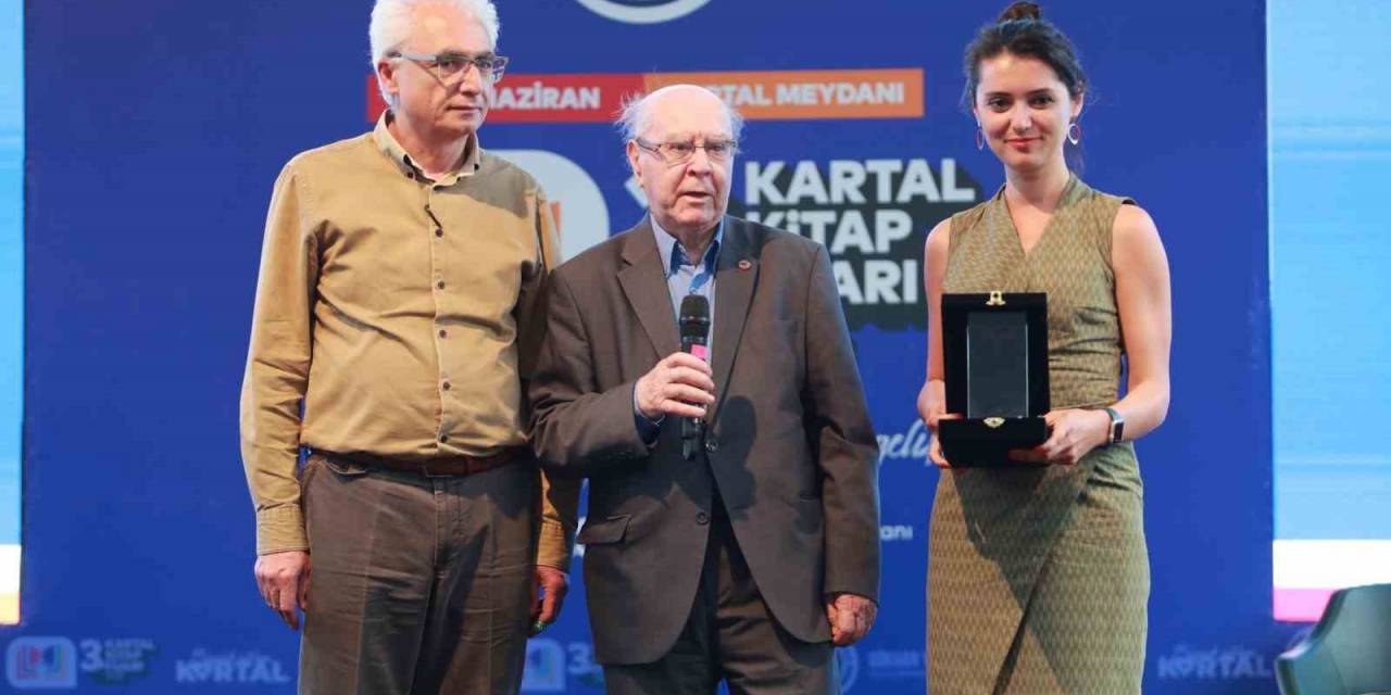 Kartal Kitap Fuarı, ‘7. Vedat Günyol Deneme Ödülleri’ne Ev Sahipliği Yaptı