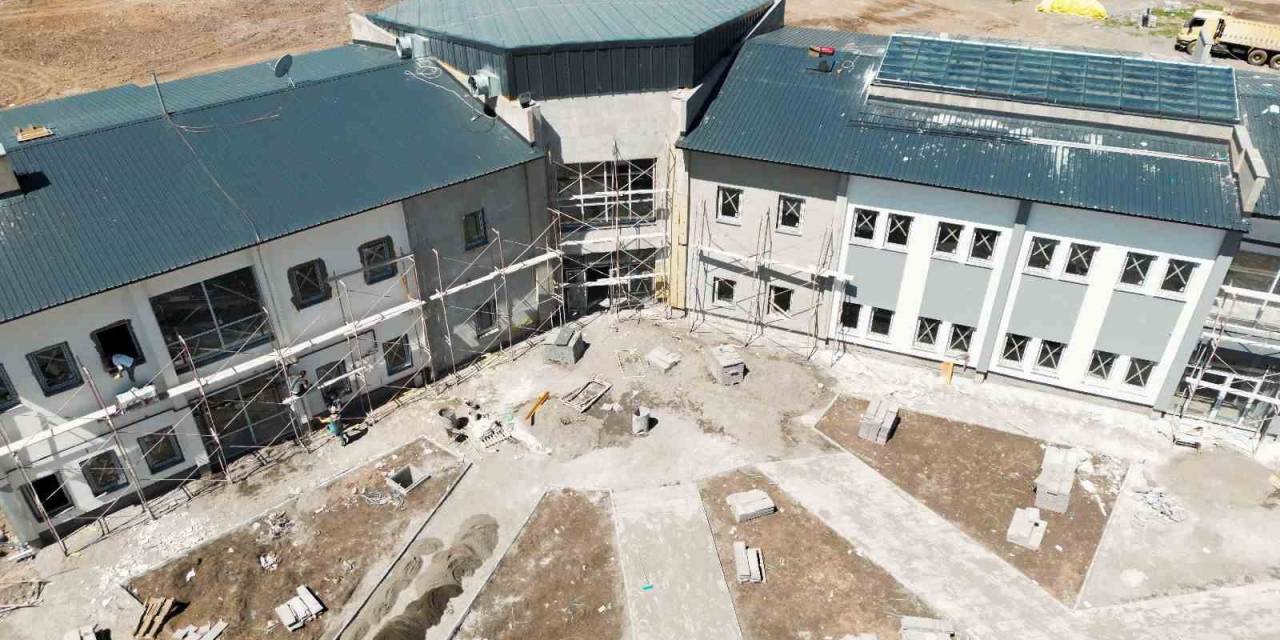 Kars Modern Otogara Kavuşuyor