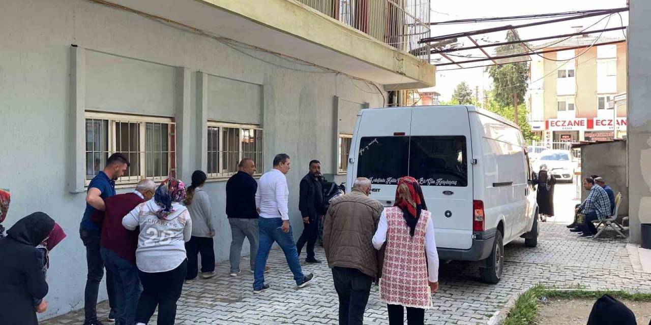 5 Kişinin Öldüğü Kazada Cenazeler Sahiplerine Gözyaşları Arasında Teslim Edildi