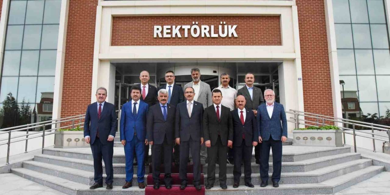 Batı Karadeniz Üniversitesi Rektörleri Bilecik’te Bir Araya Geldi