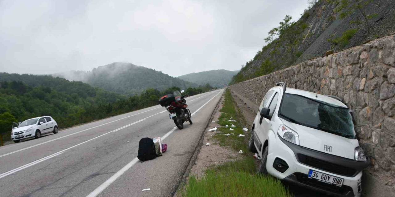 Sinop’ta Trafik Kazası: 2’si Çocuk 4 Yaralı